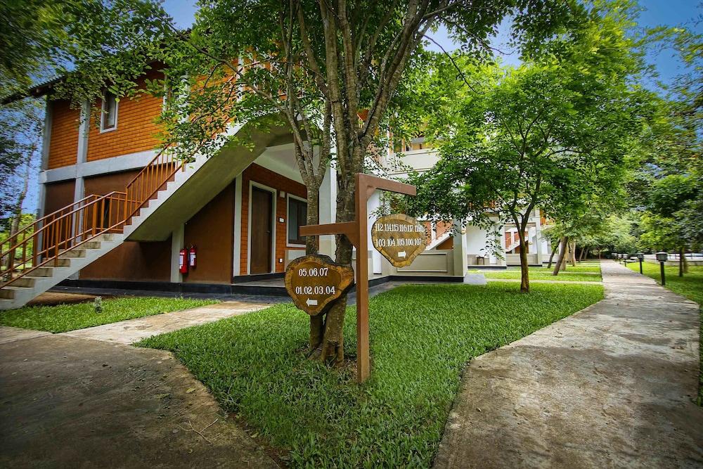 Elephas Resort Sigirîya Extérieur photo